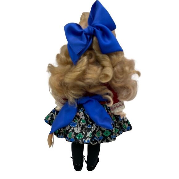 Vintage 1980 Miss Elsa of Royal A Royal‎ Doll Porcelain Doll Appr 17.5” High - Picture 2 of 11